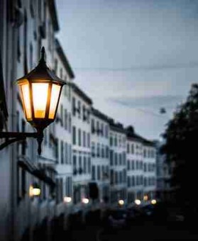 抖音成人版热度飙升｜情欲探讨视觉冲击不断