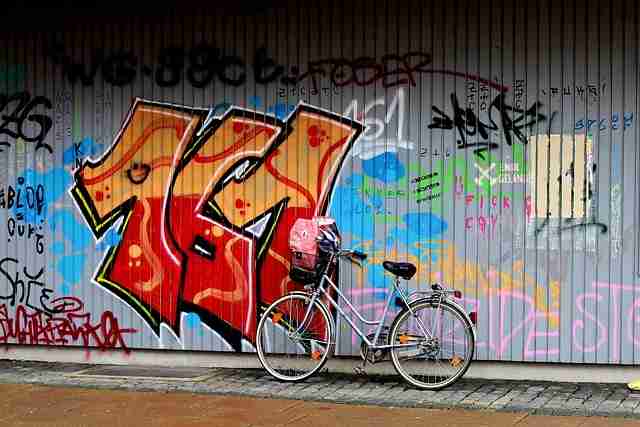 p站中文版跨平台传播路径|会员功能更新内容传播力增强